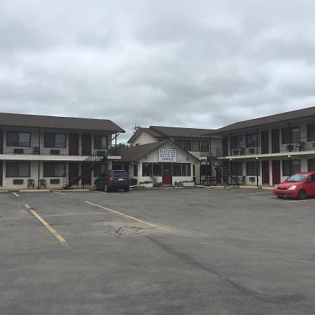 Parkwood Motor Inn Sundre Dış mekan fotoğraf