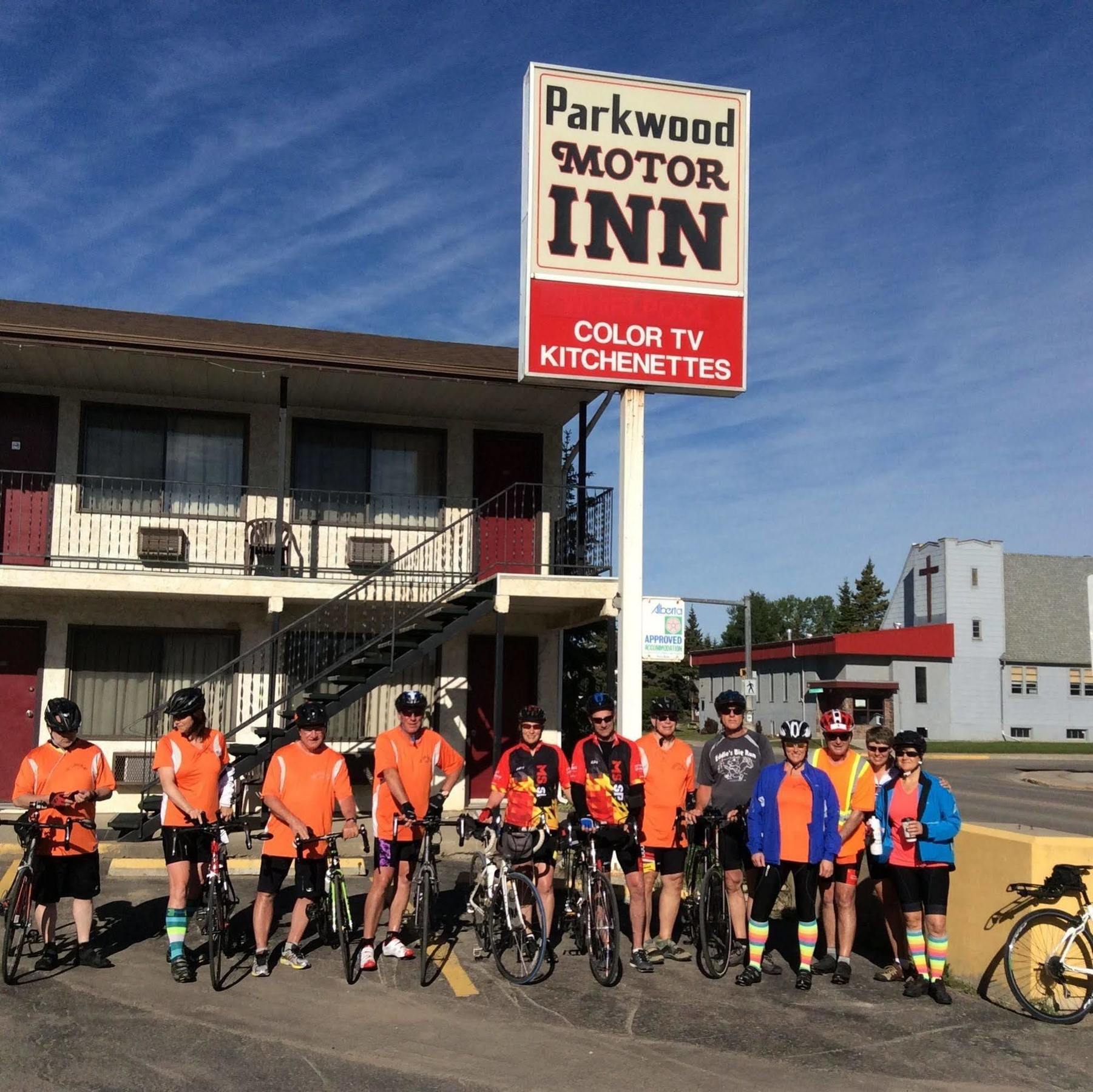 Parkwood Motor Inn Sundre Dış mekan fotoğraf